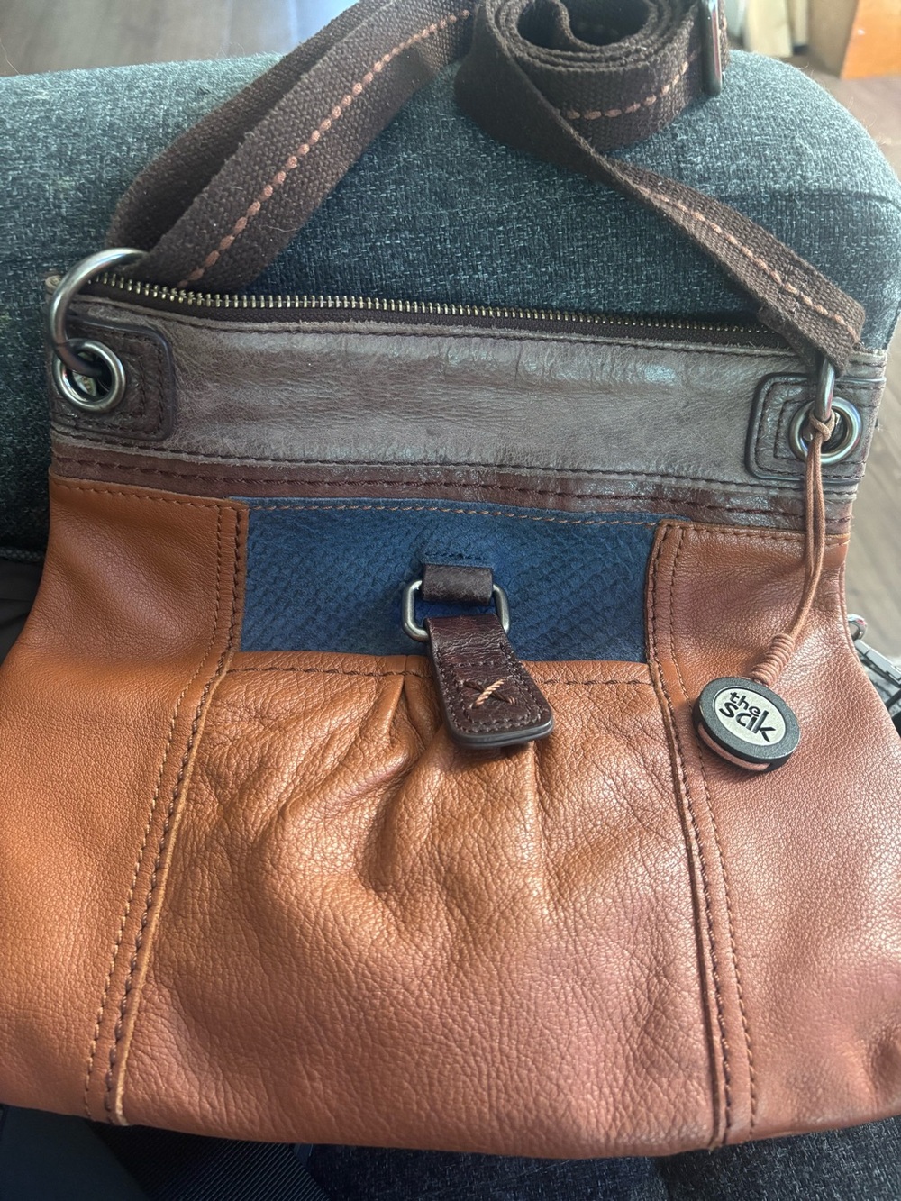 Crossbody purse